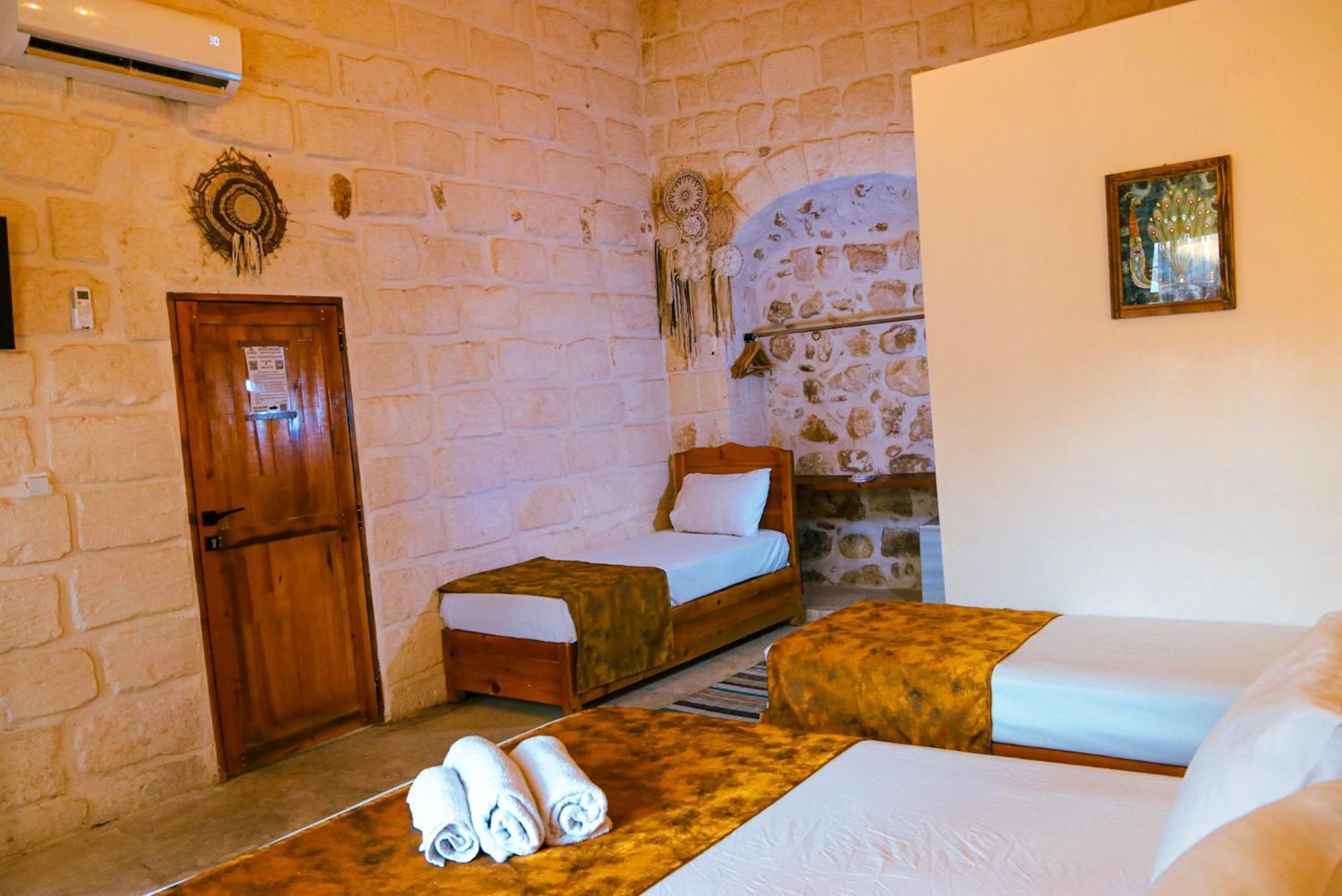 Mons Masius Hotel Teras Мидьят Экстерьер фото