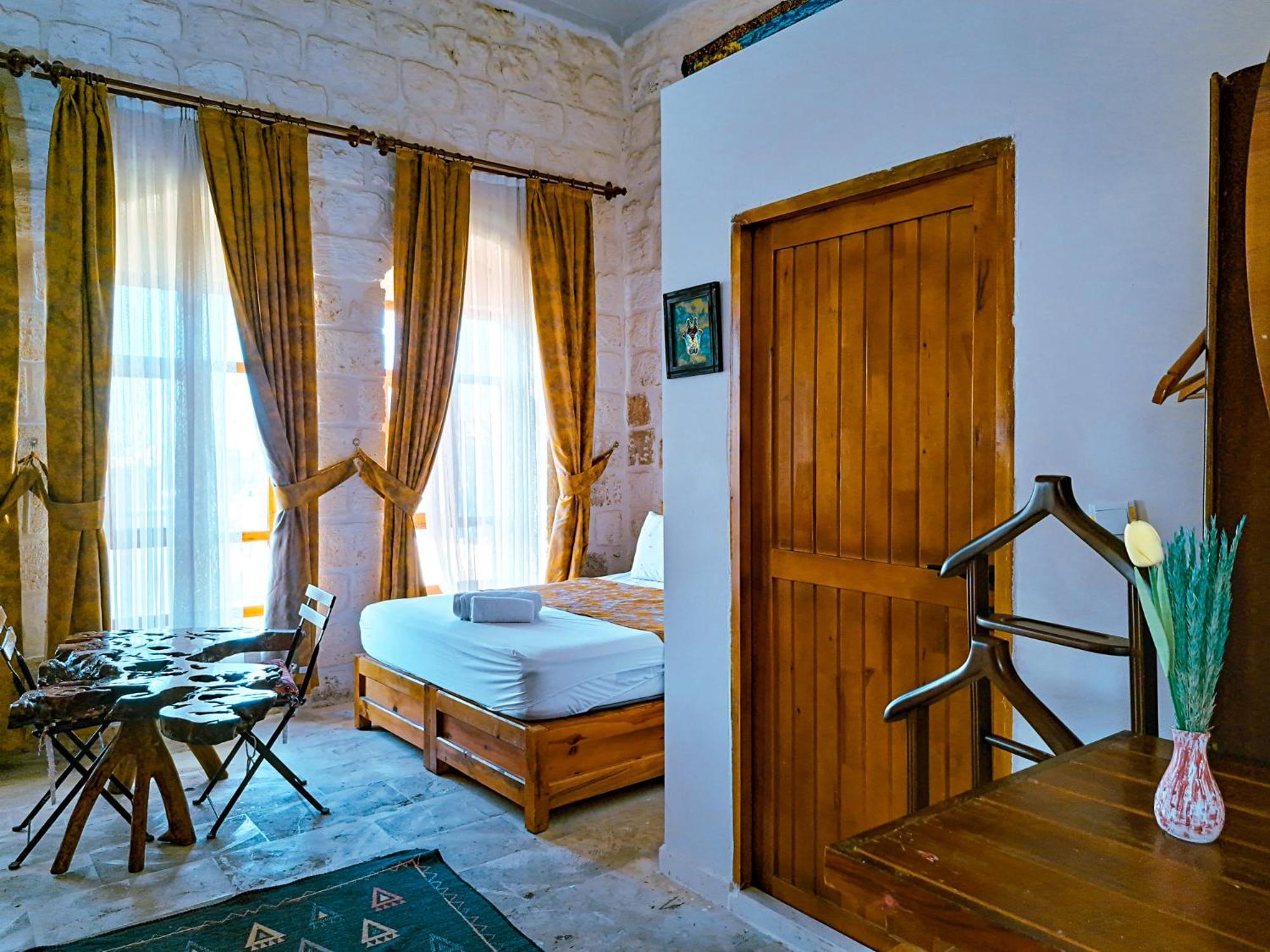 Mons Masius Hotel Teras Мидьят Экстерьер фото